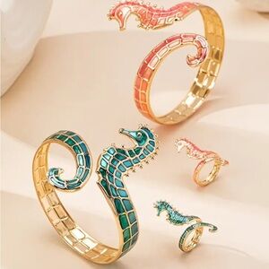 🧜‍♀️🧜‍♀️🧜‍♀️BOGOHO 🧜‍♀️🧜‍♀️🧜‍♀️2 Piece Colorful Seahorse Jewelry Set